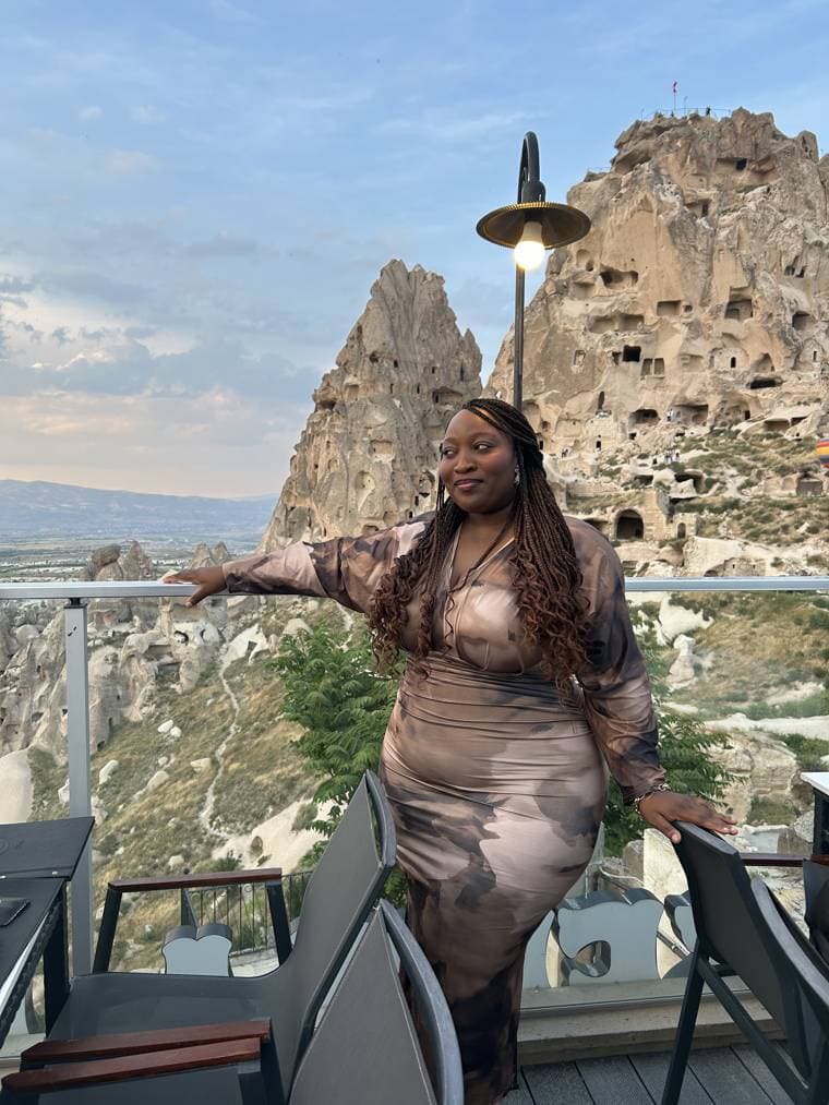 Tobi on a terrace facing Uçhisar Castle